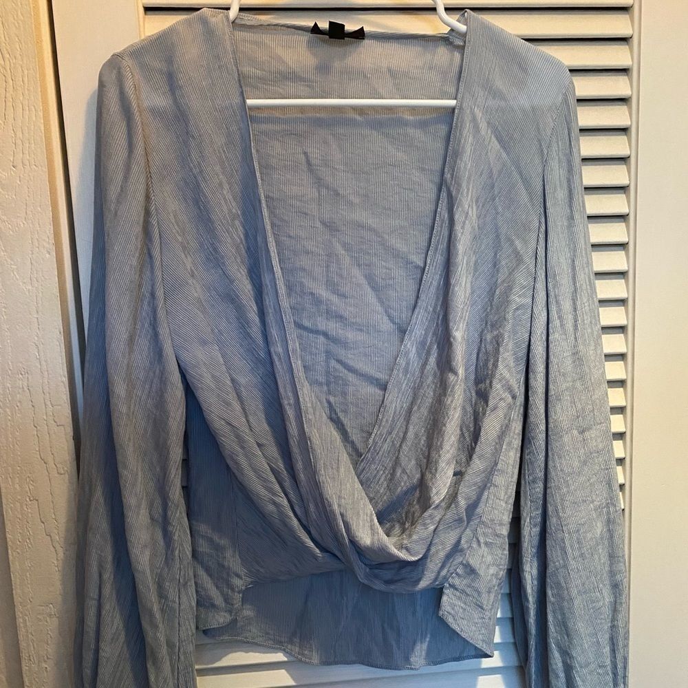 TOPSHOP blue twist waist open front blouse